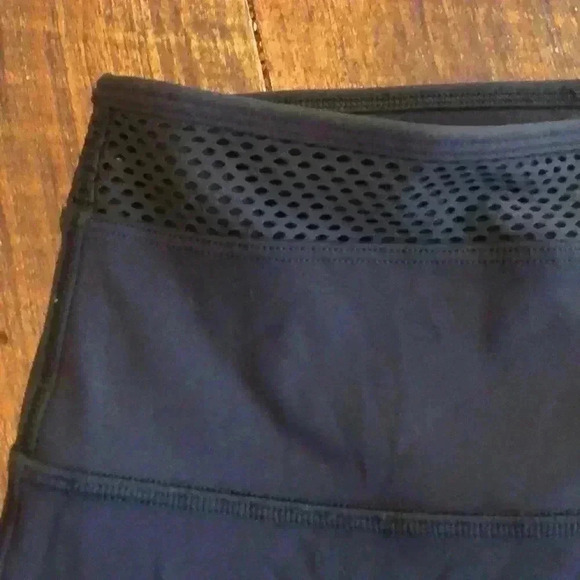 Lululemon | Black Crop Leggings with Mesh Panels - Picture 2 of 6